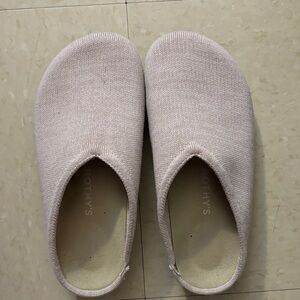 Rothy's Women's Blush clogs